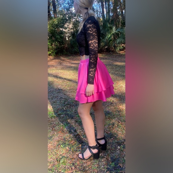 Good(worn once) - Picture 3 of 6